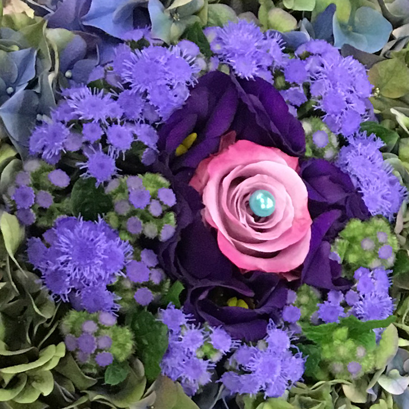 Rouwstuk Vlinder met roze en lila