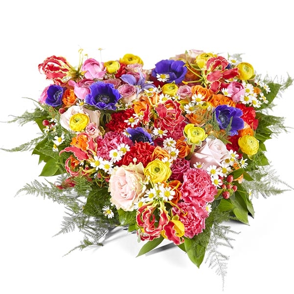 Rouwstuk hart met gemengde bloemen