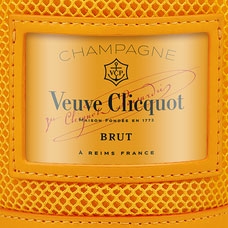Veuve Clicquot Brut Ice Jacket 750ML champagne met koeler