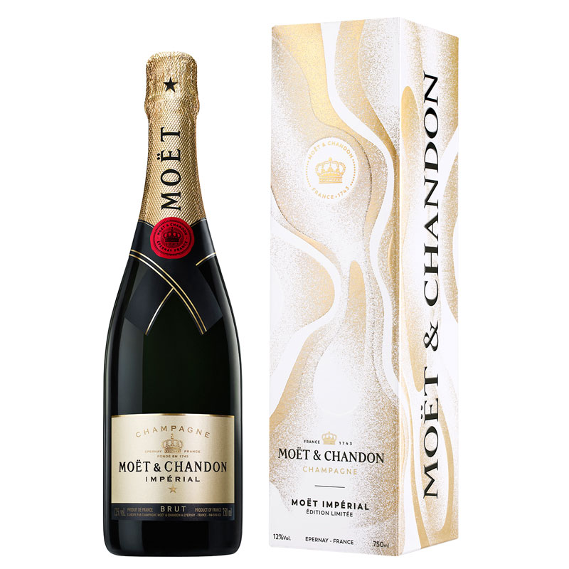 Moët & Chandon Brut in  EOY 2023 giftbox