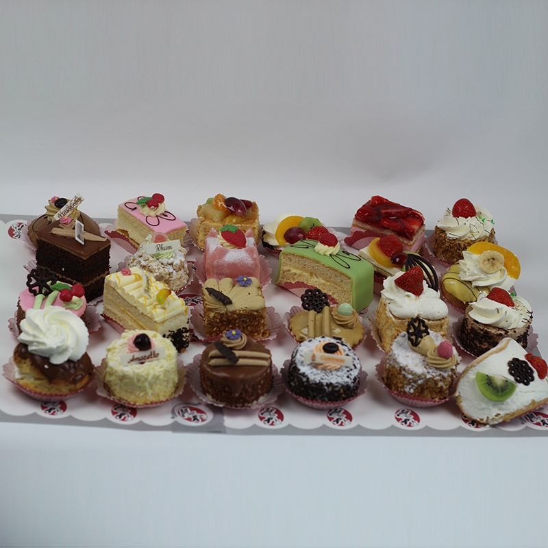 Assortiment van luxe gebakjes