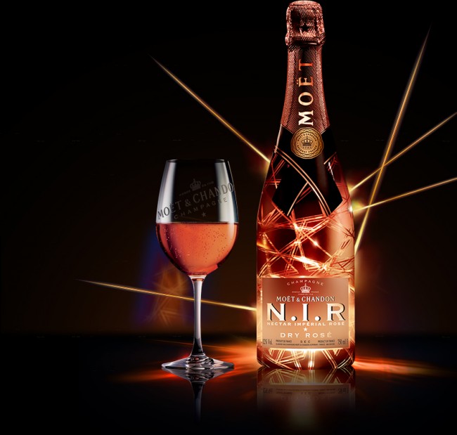 Moët & Chandon N.I.R. Dry Rosé Magnum fles met led-lampje