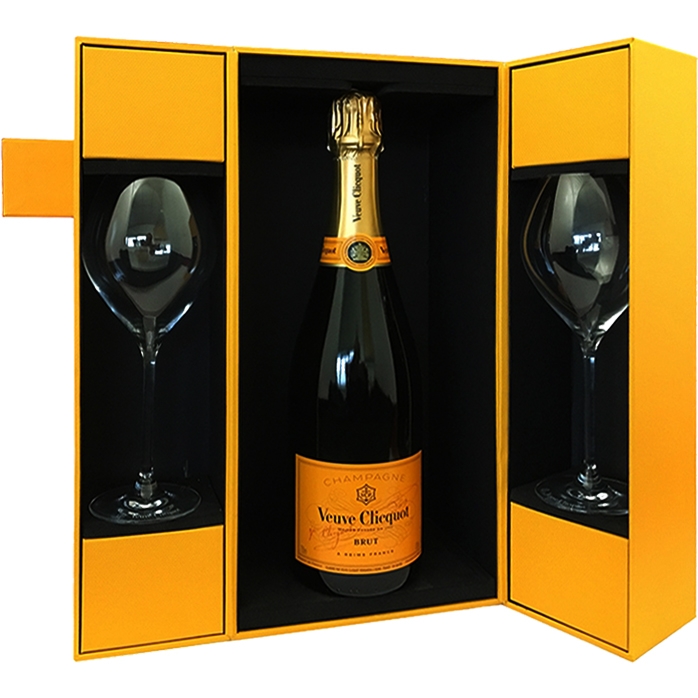 Veuve Clicquot Brut 75CL in Luxe Geschenkbox met 2 glazen Veuve Clicquot Brut 75CL in Luxe Geschenkbox met 2 glazen